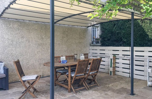 Roquemaure House | Gorgeous home in Roquemaure