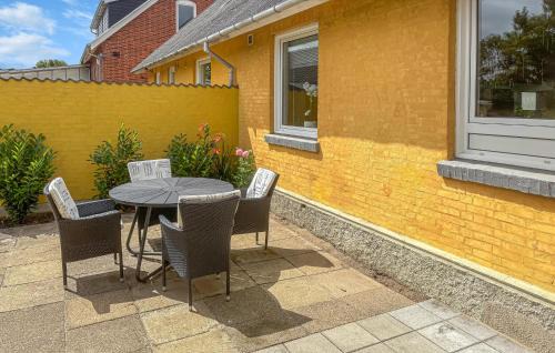 Durup House | Gorgeous Home In Roslev With House A Panoramic View