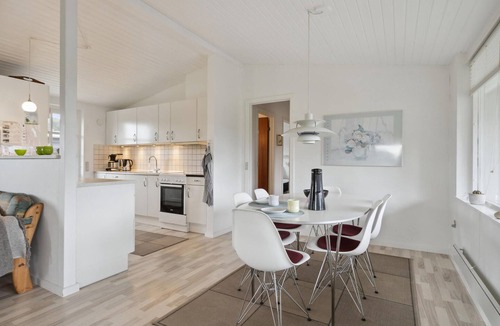 Spodsbjerg House | Gorgeous home in Rudkøbing with WiFi