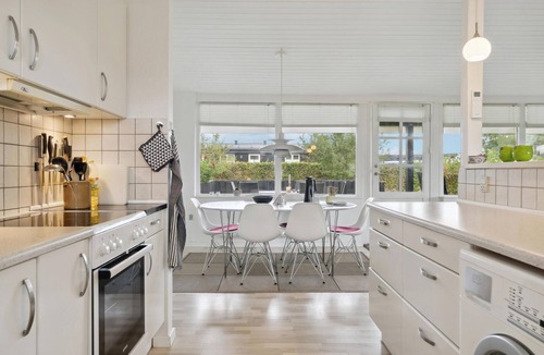 Spodsbjerg House | Gorgeous home in Rudkøbing with WiFi