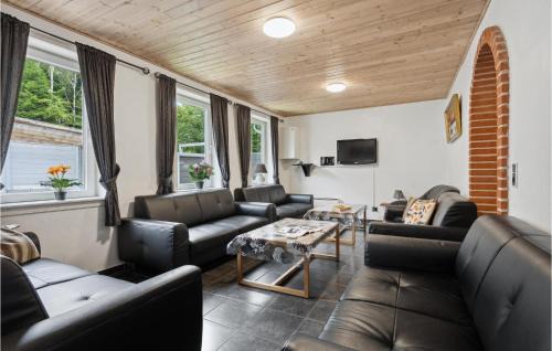 Sonder Omme House | Gorgeous Home In Sønder Omme With Wifi