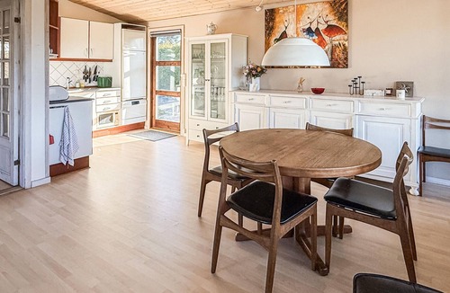 Stubbekobing House | Gorgeous home in Stubbekøbing with WiFi