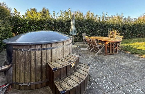 Stubbekobing House | Gorgeous home in Stubbekøbing with WiFi