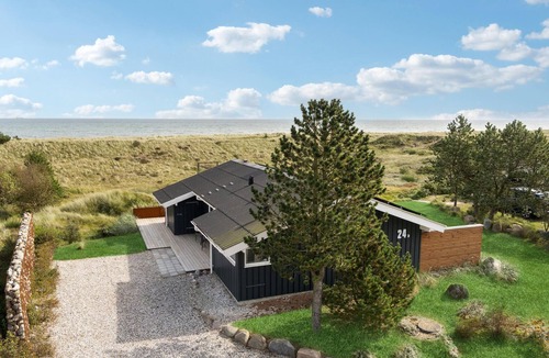 Nordost House | Gorgeous home in Sæby with sauna