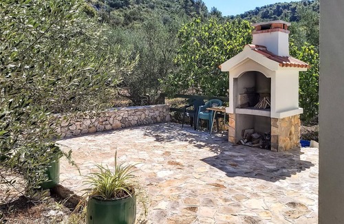 Island Dugi Otok House | Gorgeous home in Sali with WiFi