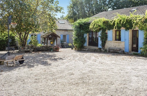Sembas House | Gorgeous home in Sembas with swimming pool