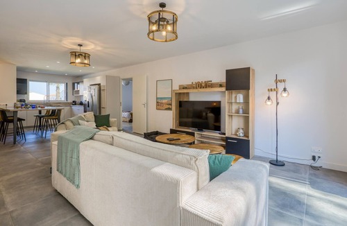 Semussac House | Gorgeous home in Semussac with WiFi