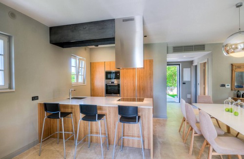 Zminj House | Gorgeous home in Sivati