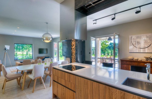 Zminj House | Gorgeous home in Sivati