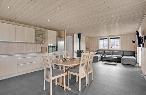 Skjern House | Gorgeous home in Skjern with kitchen