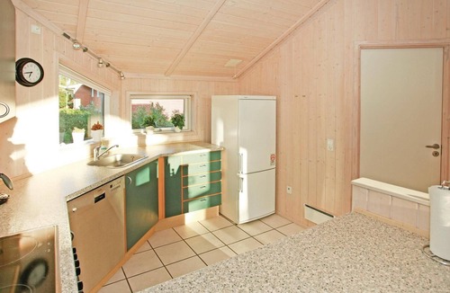 Venemose House | Gorgeous home in Slagelse with kitchen