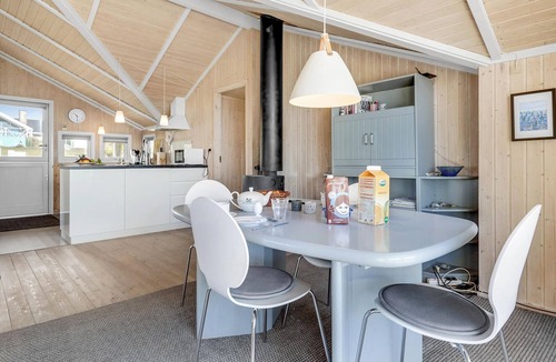 Frolunde House | Gorgeous home in Slagelse with kitchen