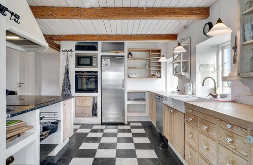 Store Kongsmark House | Gorgeous home in Slagelse with kitchen