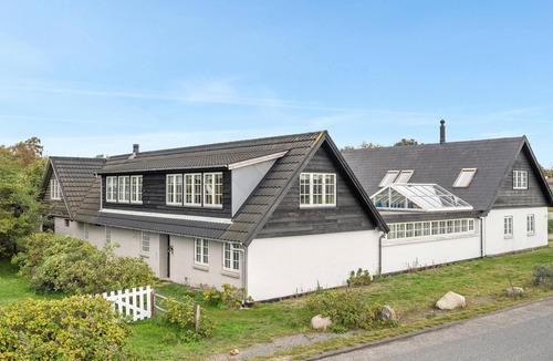 Store Kongsmark House | Gorgeous home in Slagelse with kitchen