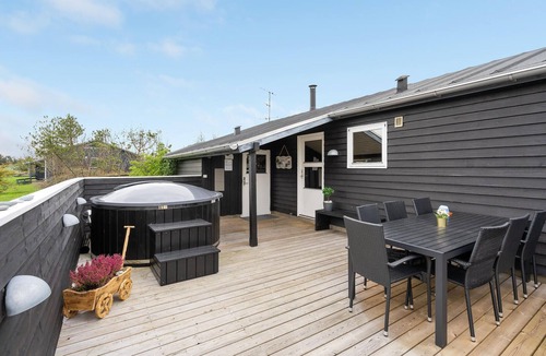 Stenbjerg House | Gorgeous home in Snedsted with sauna