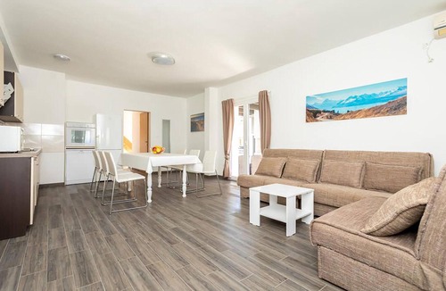 Soline House | Gorgeous home in Soline