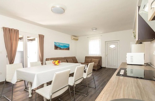 Soline House | Gorgeous home in Soline
