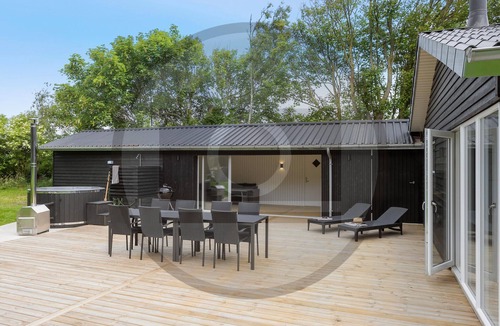 Lihme House | Gorgeous home in Spøttrup with sauna