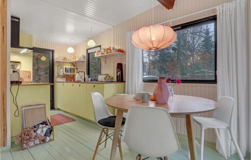 Strøby Ladeplads House | Gorgeous Home In Strøby With Kitchen