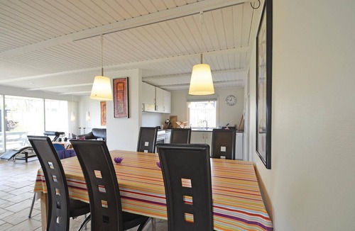 Remmer Strand House | Gorgeous home in Struer with WiFi