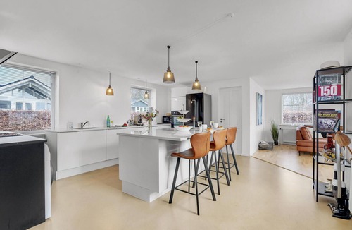 Sunds House | Gorgeous home in Sunds with kitchen