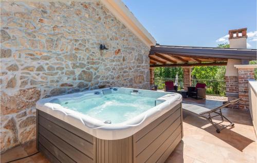 Sveti Vid Dobrinjski House | Gorgeous Home In Svet Vid Dobrinjski