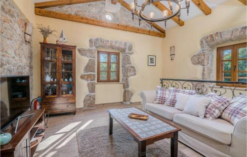Sveti Vid Dobrinjski House | Gorgeous Home In Svet Vid Dobrinjski
