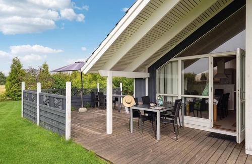 Skovmose House | Gorgeous home in Sydals with kitchen