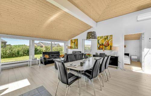 Skaven Strand House | Gorgeous Home In Tarm With Sauna