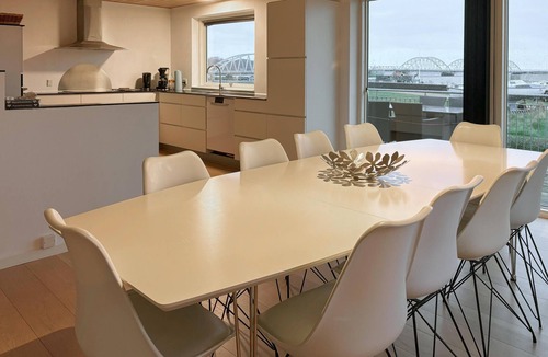 Thisted House | Gorgeous home in Thisted with house sea view