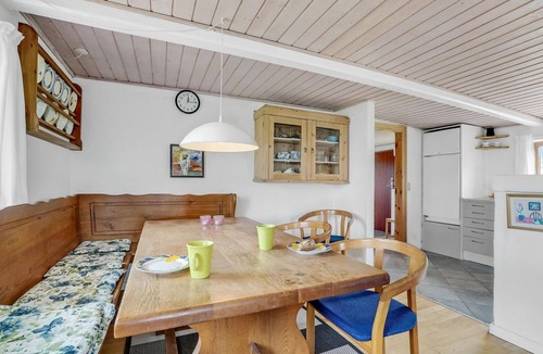 Thyholm House | Gorgeous home in Thyholm with kitchen