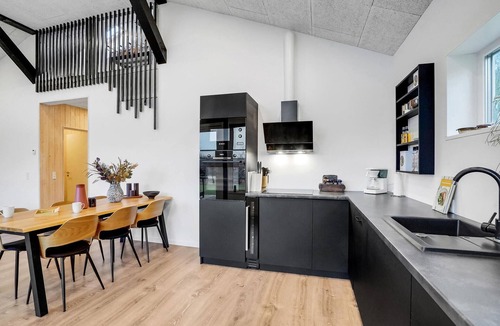 Thyholm House | Gorgeous home in Thyholm with WiFi