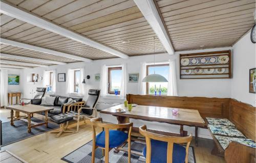 Thyholm House | Gorgeous Home In Thyholm With Kitchen