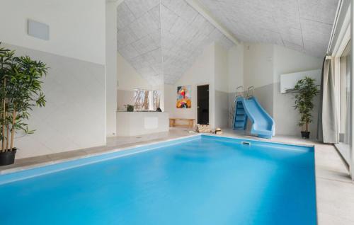 Holloselund House | Gorgeous Home In Tisvildeleje With Sauna