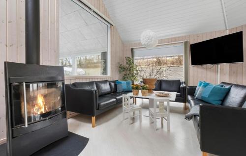 Holloselund House | Gorgeous Home In Tisvildeleje With Sauna