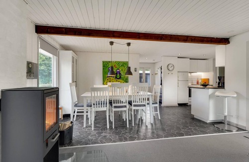 Arrild Ferieby House | Gorgeous home in Toftlund with WiFi