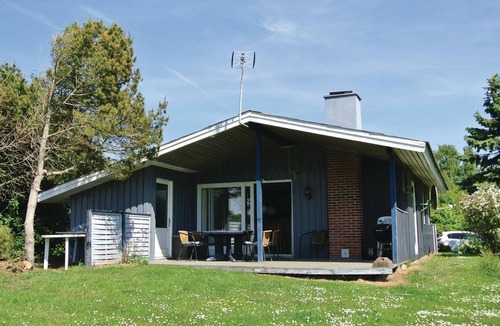 Tranekaer House | Gorgeous home in Tranekær with kitchen