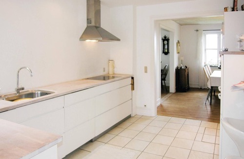 Lohals House | Gorgeous home in Tranekær with kitchen