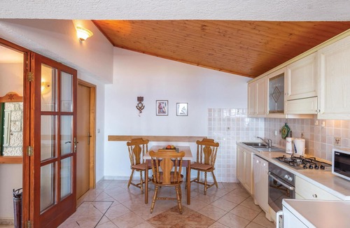 Tucepi House | Gorgeous home in Tucepi with house sea view