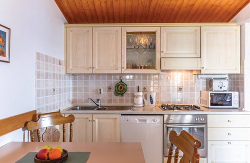 Tucepi House | Gorgeous home in Tucepi with house sea view