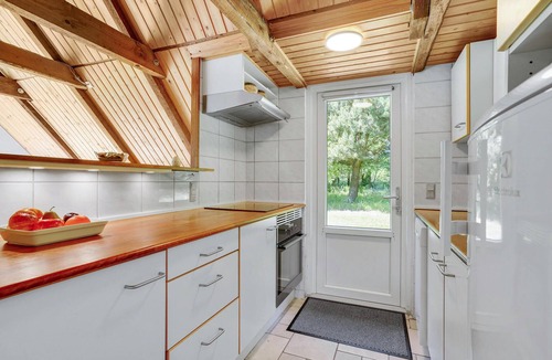 Øhuse House | Gorgeous home in Ulfborg with kitchen
