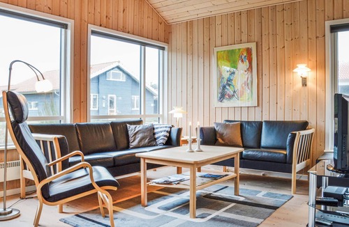 Nørre Fjand House | Gorgeous home in Ulfborg with kitchen