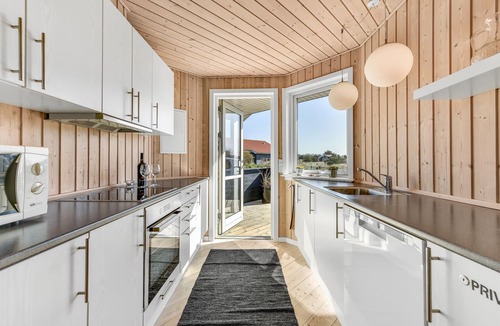Nørre Fjand House | Gorgeous home in Ulfborg with kitchen