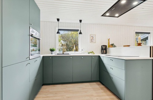 Sønder Nissum House | Gorgeous home in Ulfborg with kitchen