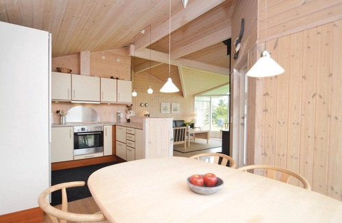 Marielyst House | Gorgeous home in Væggerløse with WiFi