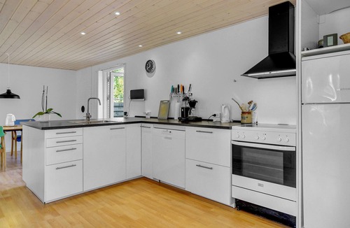 Bøtø By House | Gorgeous home in Væggerløse with WiFi