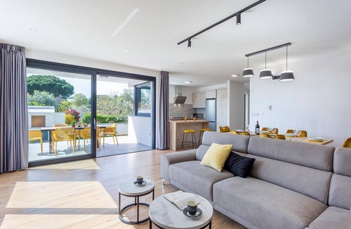 Valbandon House | Gorgeous home in Valbandon