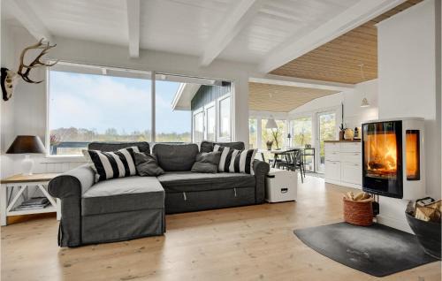 Rageleje House | Gorgeous Home In Vejby With Wifi
