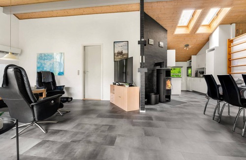 Vestervig House | Gorgeous home in Vestervig with sauna