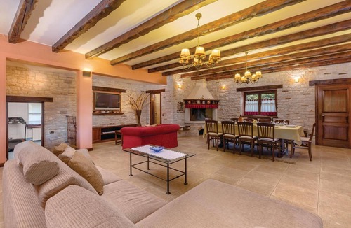 Diklici House | Gorgeous home in Visnjan